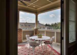 Outdoor Patio Area with Table and Chairs