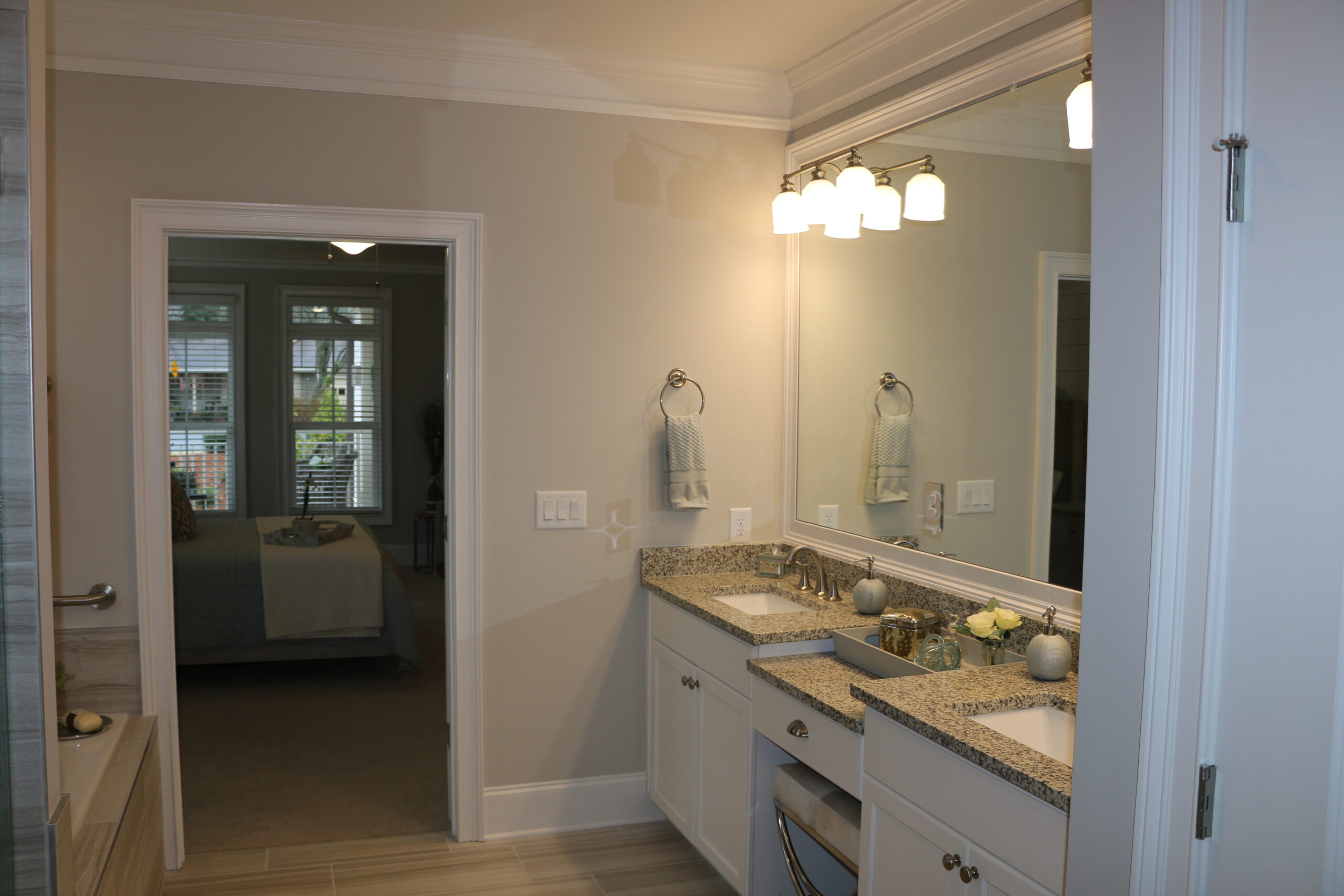 Bathroom of Water Oak Cottage at Sterling Estates